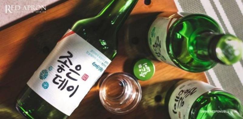Biểu đồ so sánh nồng độ cồn của soju với bia, rượu vang và rượu mạnh